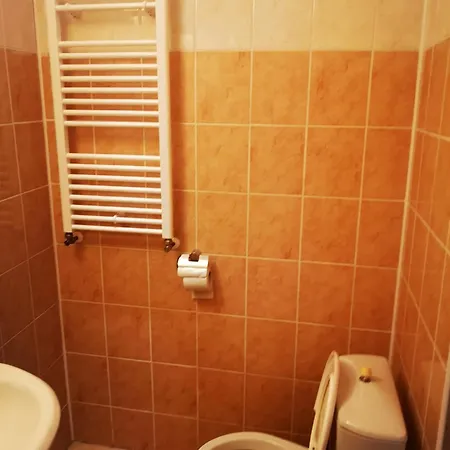 Green Apartments Aparthotel 3*