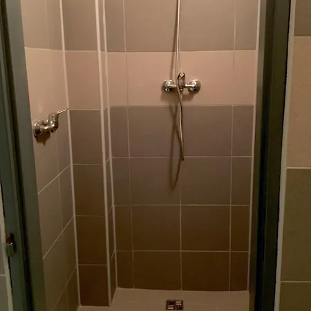 Green Apartments מלון דירות Lustenice